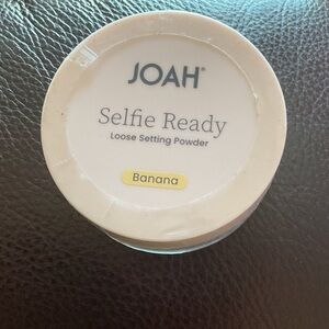 BNWT Joah Selfie Ready Loose Setting Powder